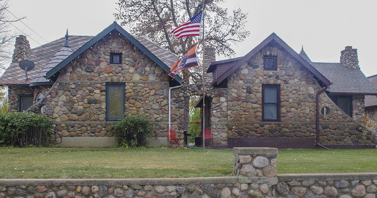 Man creates artwork from fieldstone