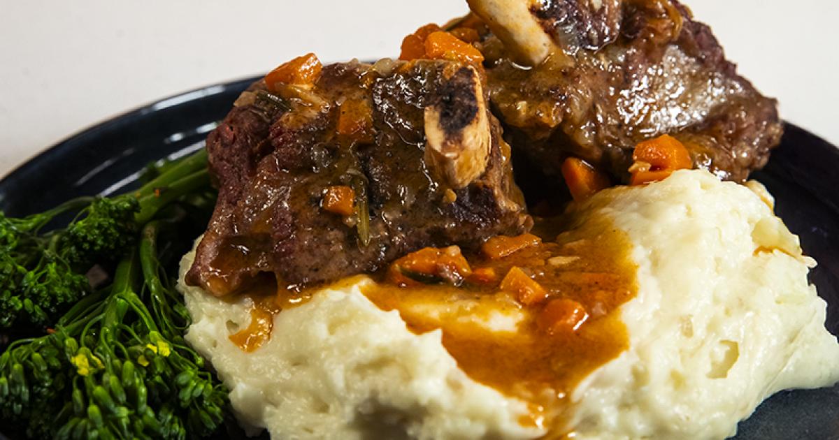 Short Ribs and Gravy