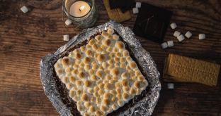 CAMPFIRE S’MORES BARS